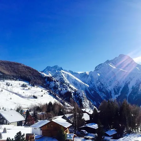 Pied De Piste A 20 M Du Telesiege 